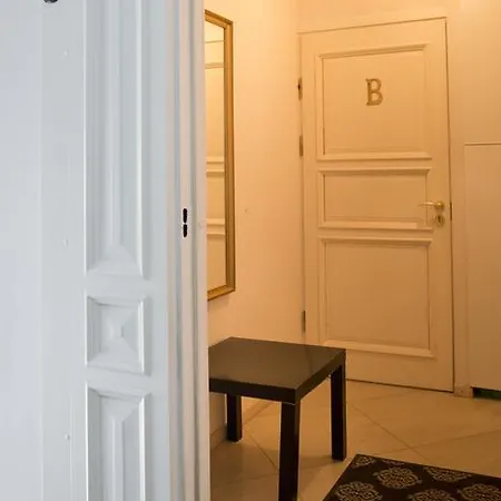 Bright In Old Town By Urban Rent *