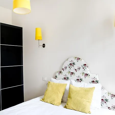 Apartment Bright In Old Town By Urban Rent